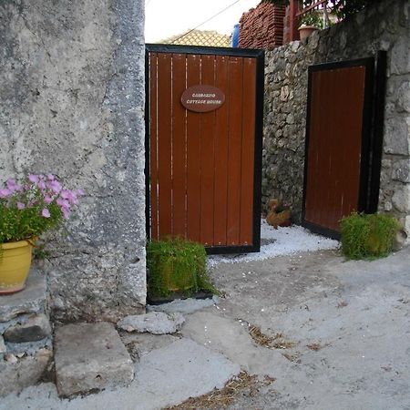 Carsazzio Cottage House Kariá エクステリア 写真