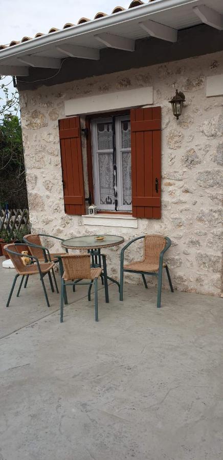 Carsazzio Cottage House Kariá エクステリア 写真